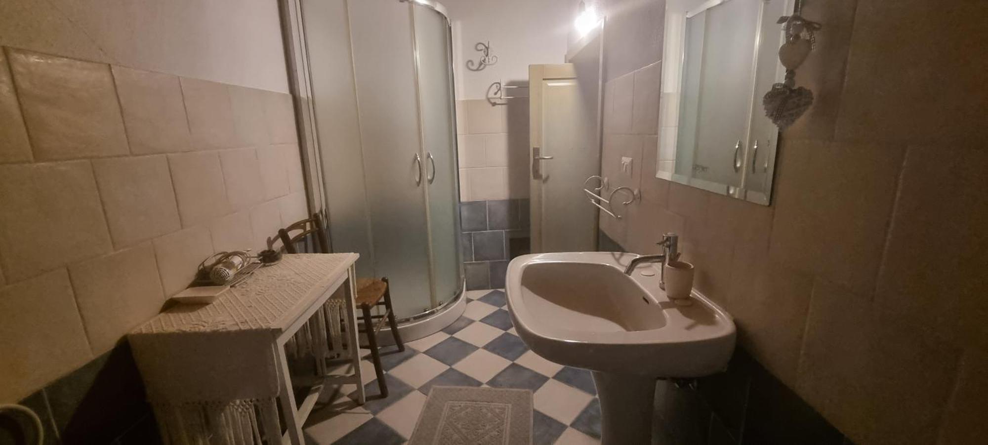 B&B Di Luisa Ledda Ales Eksteriør billede